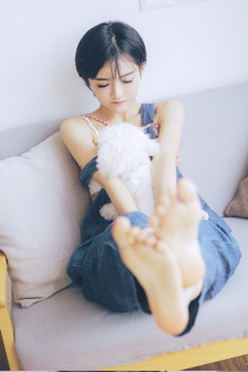 她又软又娇